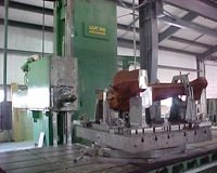 Lucas 40T horizontal boring mill close-up